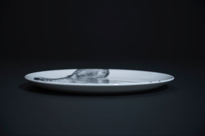 whole octopus black 10” plate